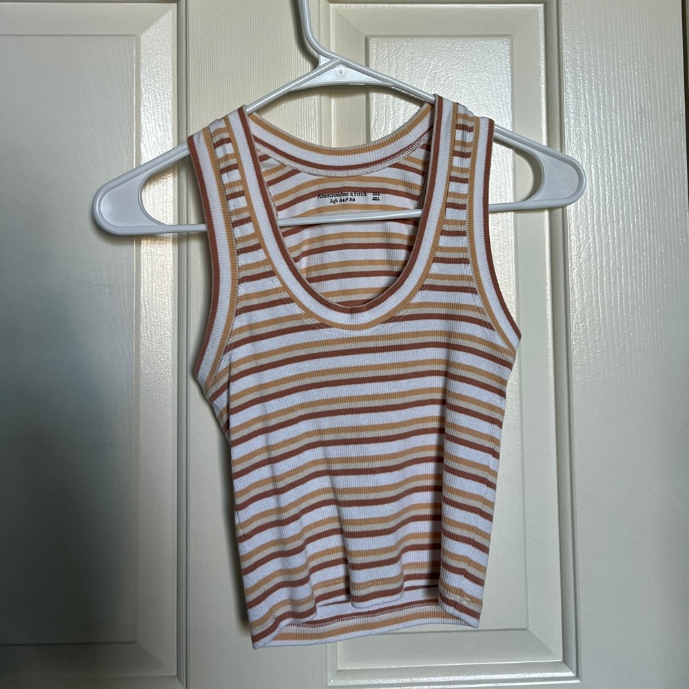Abercrombie Essential Scoopneck Tank
